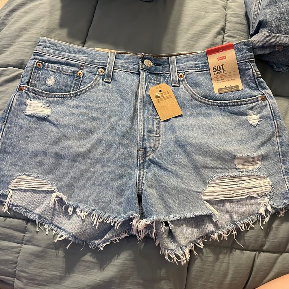 Levi Jean Shorts